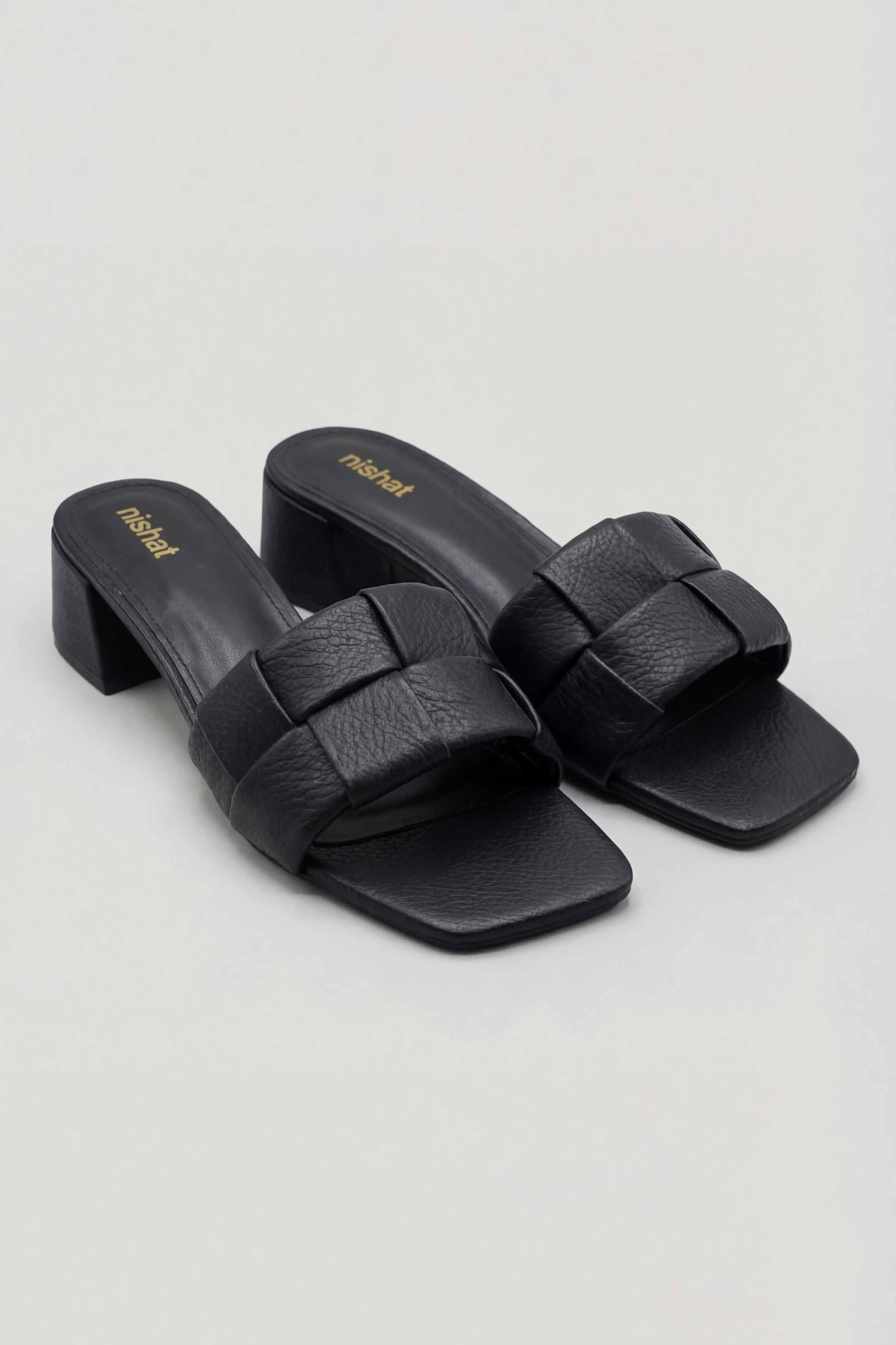 Black Wedges