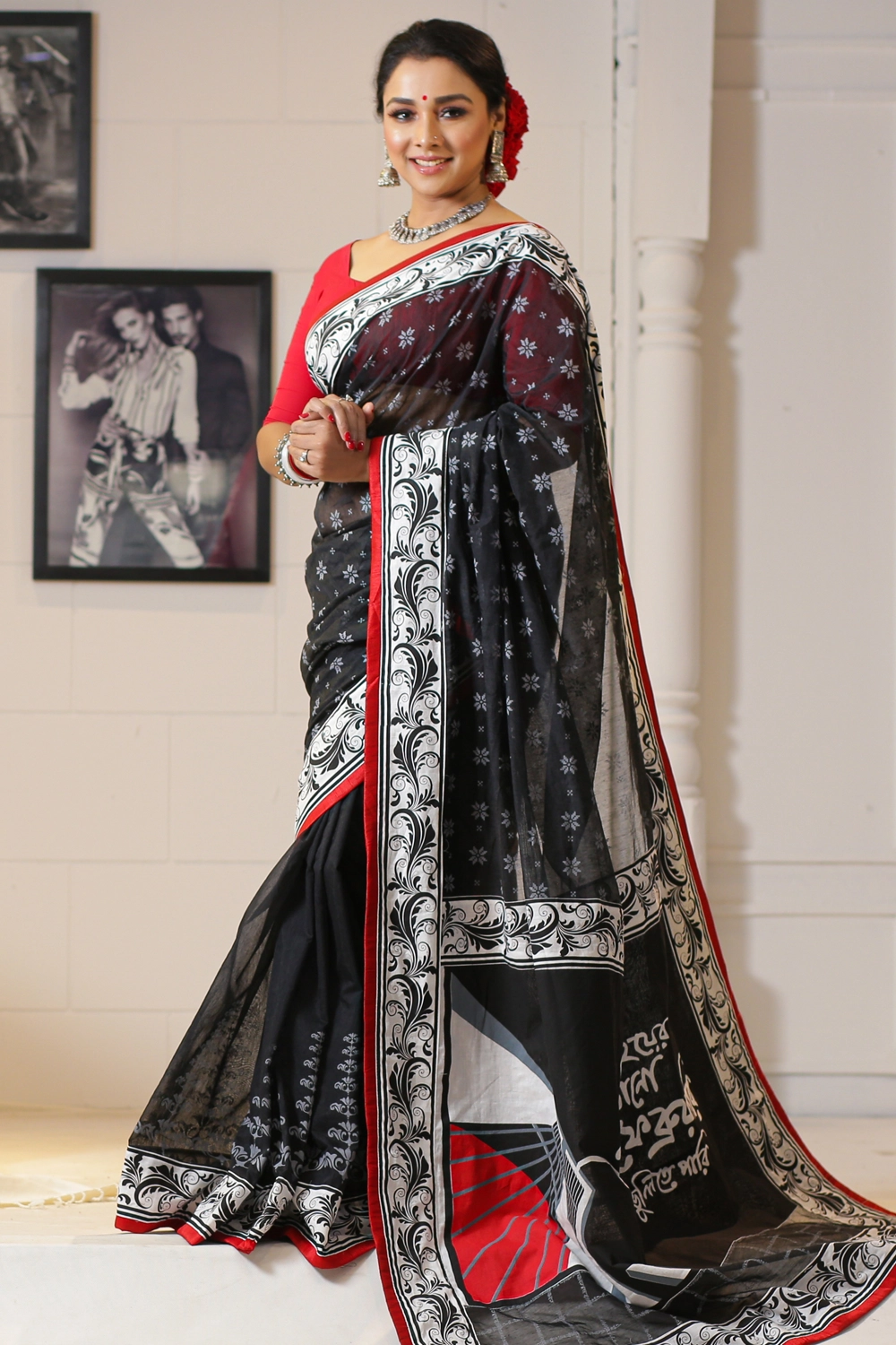 Elegant Black Half Silk Screen Print & Patchwork Saree
