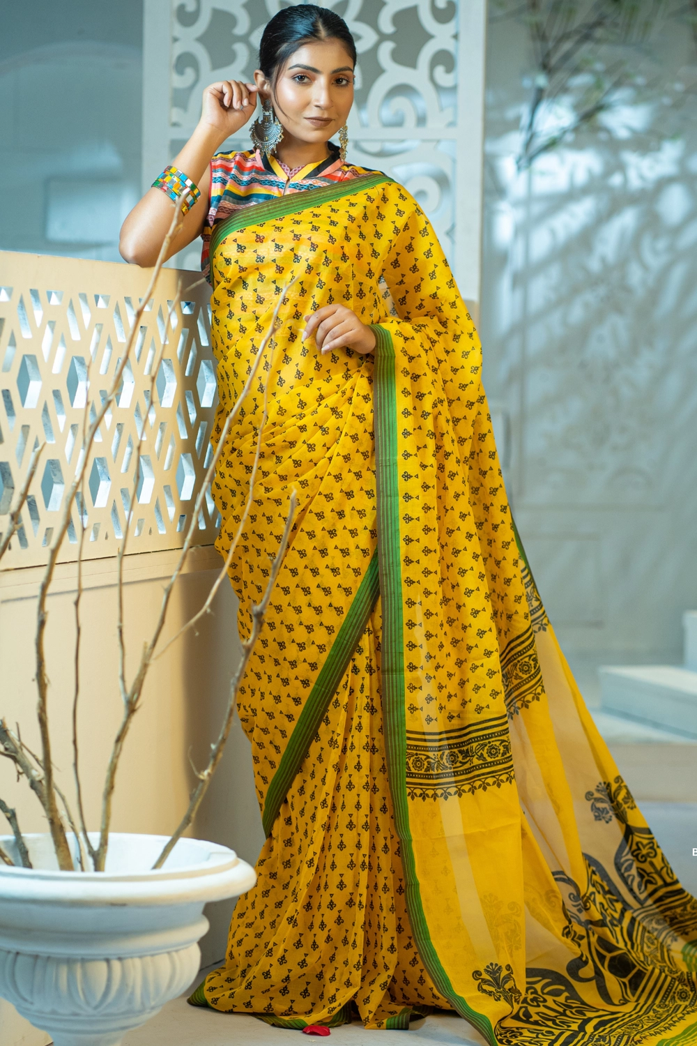 Yellow Cotton Screen Print Saree